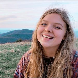 Meet your Posher, Michaela